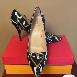 Kate Spade New York Lava Love  Black/Cream Print Fabric Pump Heel Size 9
